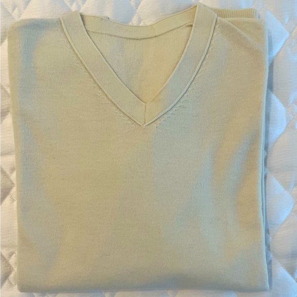 Source Unknown Other - Lightweight cashmere V-neck
